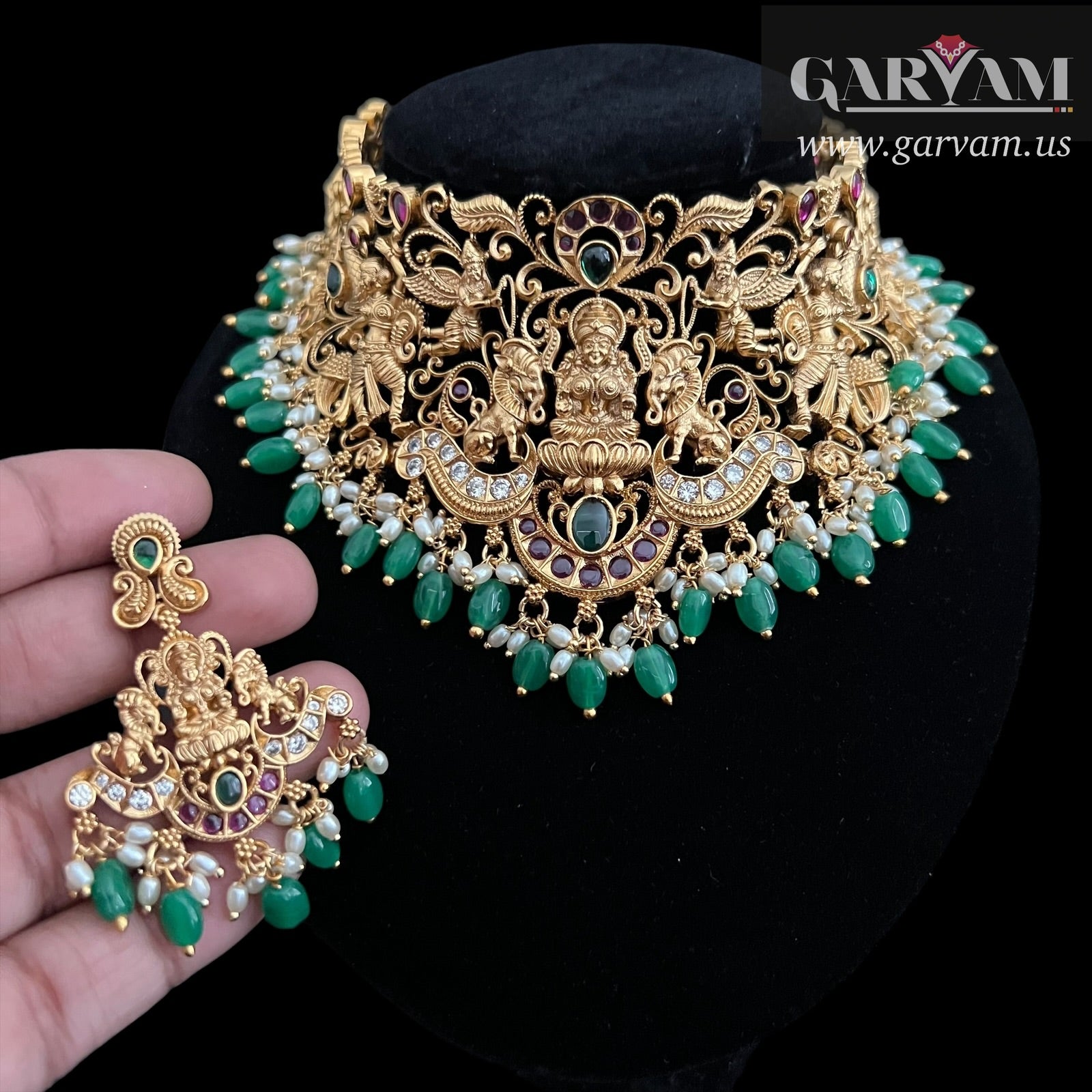 Yaazhini Necklace